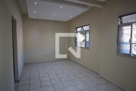 Sala de casa para alugar com 2 quartos, 92m² em Brás de Pina, Rio de Janeiro