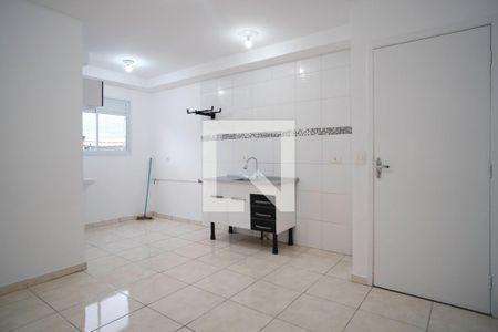 Sala/Cozinha de apartamento à venda com 2 quartos, 40m² em Vila Nhocuné, São Paulo