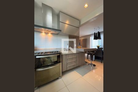 Cozinha de apartamento à venda com 3 quartos, 115m² em Vila Paris, Belo Horizonte