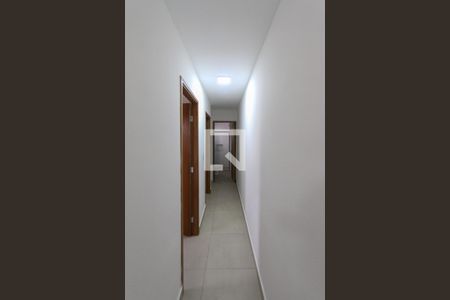 Corredor de apartamento para alugar com 2 quartos, 50m² em Chácara Mafalda, São Paulo