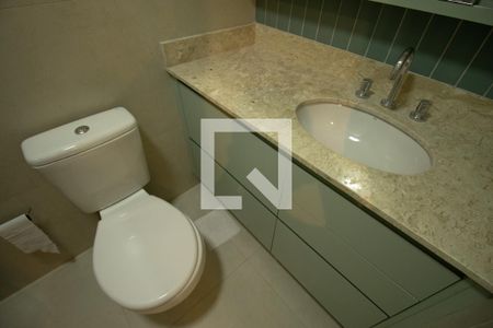 Studio- Banheiro de kitnet/studio para alugar com 1 quarto, 24m² em Vila Mariana, São Paulo