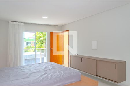 Suíte 01 de casa para alugar com 4 quartos, 220m² em Campeche, Florianópolis