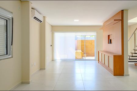 Sala de casa para alugar com 4 quartos, 220m² em Campeche, Florianópolis