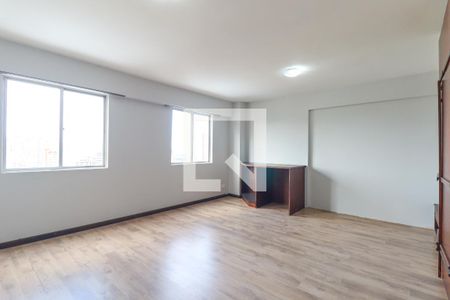 Sala/Quarto de apartamento para alugar com 1 quarto, 32m² em Centro, Curitiba