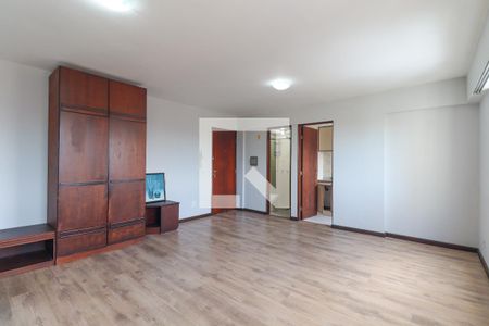 Sala/Quarto de apartamento para alugar com 1 quarto, 32m² em Centro, Curitiba