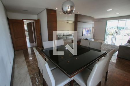 Sala de apartamento para alugar com 3 quartos, 397m² em Tanque, Rio de Janeiro