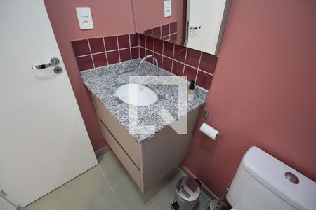 Banheiro de apartamento para alugar com 1 quarto, 28m² em Vila Mariana, São Paulo