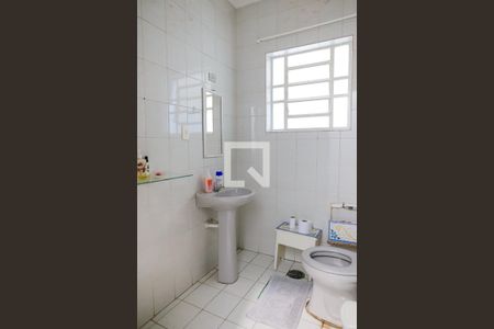 Lavabo de casa à venda com 3 quartos, 230m² em Parque Jaçatuba, Santo André