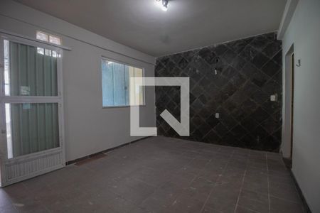 Sala de casa de condomínio à venda com 3 quartos, 120m² em Taquara, Rio de Janeiro