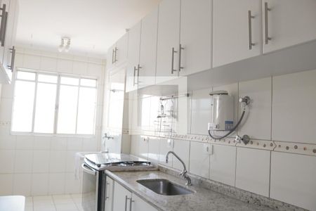 Cozinha e Área de Serviço de apartamento à venda com 2 quartos, 63m² em Vila Santa Terezinha (zona Norte), São Paulo