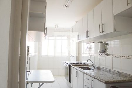 Cozinha de apartamento à venda com 2 quartos, 63m² em Vila Santa Terezinha (zona Norte), São Paulo