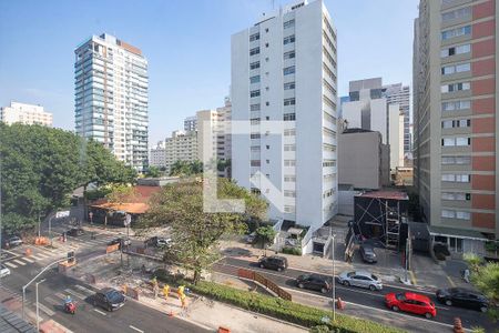 Sala - Vista de apartamento à venda com 3 quartos, 100m² em Cerqueira César, São Paulo