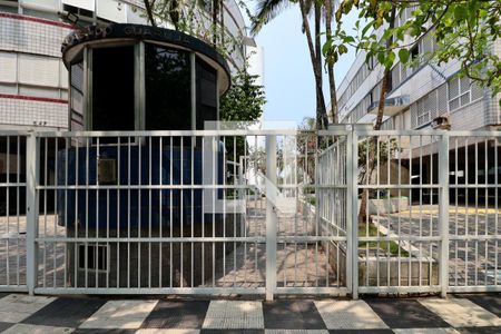 Apartamento para alugar com 65m², 2 quartos e 2 vagas Apartamento para alugar com 65m², 2 quartos e 2 vagasFachada