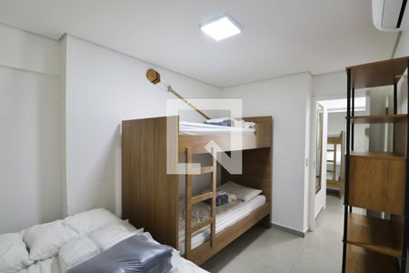 Quarto Suíte de apartamento para alugar com 2 quartos, 65m² em Jardim Las Palmas, Guarujá