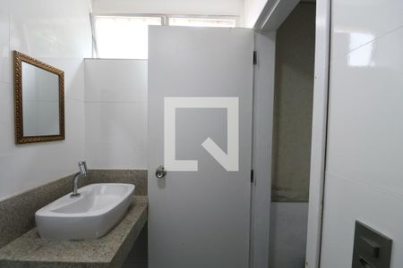Apartamento para alugar com 65m², 2 quartos e 2 vagas Apartamento para alugar com 65m², 2 quartos e 2 vagasBanheiro Suíte