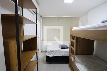 Quarto Suíte de apartamento para alugar com 2 quartos, 70m² em Jardim Las Palmas, Guarujá