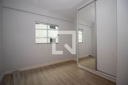 Quarto 2 de apartamento para alugar com 2 quartos, 45m² em Setor Habitacional Vicente Pires, Brasília