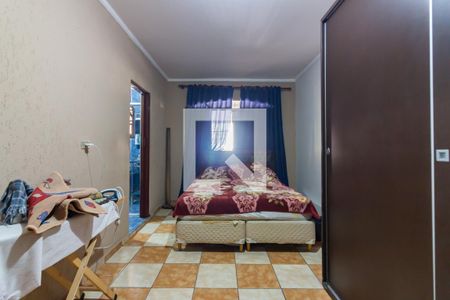 Suíte 1 de casa à venda com 3 quartos, 300m² em Quitaúna, Osasco