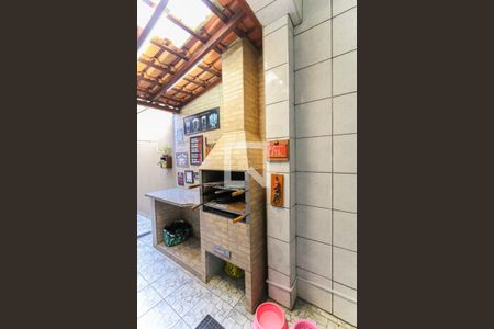 Casa à venda com 137m², 3 quartos e 2 vagas Casa à venda com 137m², 3 quartos e 2 vagasChurrasqueira