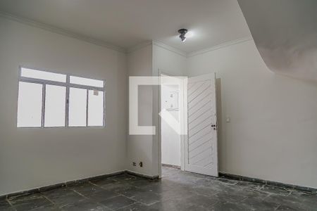 Casa à venda com 78m², 2 quartos e 2 vagasSala