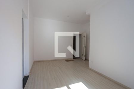 Sala de apartamento para alugar com 3 quartos, 90m² em Chácara Pavoeiro, Cotia