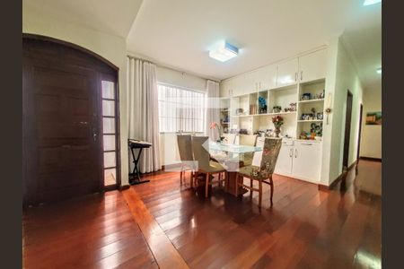 Sala de Jantar de casa à venda com 5 quartos, 258m² em Planalto, Belo Horizonte