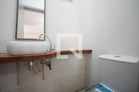 Lavabo de casa para alugar com 4 quartos, 125m² em Super Quadra Morumbi, São Paulo