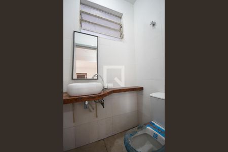 Lavabo de casa para alugar com 4 quartos, 125m² em Super Quadra Morumbi, São Paulo