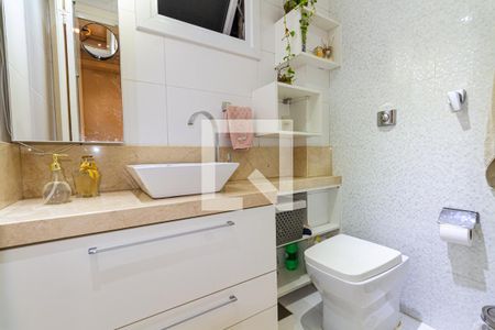 Banheiro de apartamento à venda com 1 quarto, 48m² em Cidade Baixa, Porto Alegre