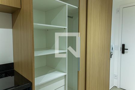 Quarto de kitnet/studio para alugar com 1 quarto, 26m² em Consolação, São Paulo