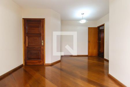 Sala de apartamento à venda com 2 quartos, 75m² em Vila Bertioga, São Paulo