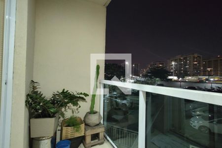 Varanda  de apartamento à venda com 2 quartos, 60m² em Jacarepaguá, Rio de Janeiro