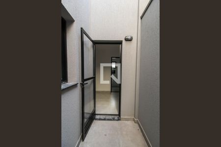 Banheiro de apartamento para alugar com 1 quarto, 30m² em Vila Invernada, São Paulo