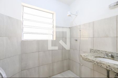 Banheiro de casa de condomínio para alugar com 1 quarto, 70m² em Lapa de Baixo, São Paulo