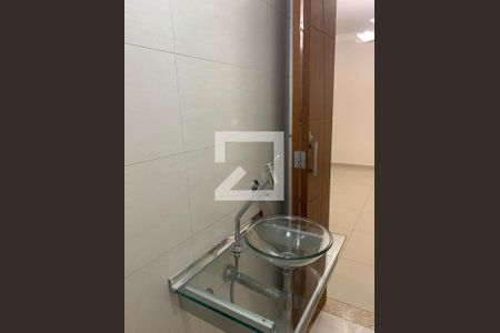 Banheiro 1 de casa de condomínio para alugar com 3 quartos, 180m² em Vila Planalto, Guarulhos