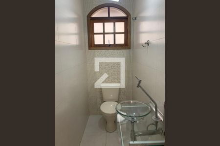 Banheiro 1 de casa de condomínio à venda com 3 quartos, 180m² em Vila Planalto, Guarulhos