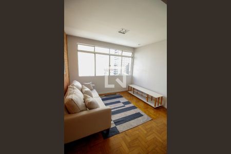 Sala de apartamento à venda com 2 quartos, 80m² em Vila Nova Conceição, São Paulo