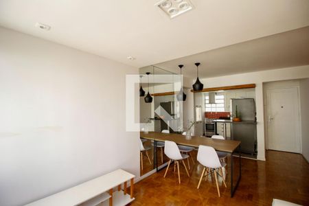 Sala de apartamento à venda com 2 quartos, 80m² em Vila Nova Conceição, São Paulo