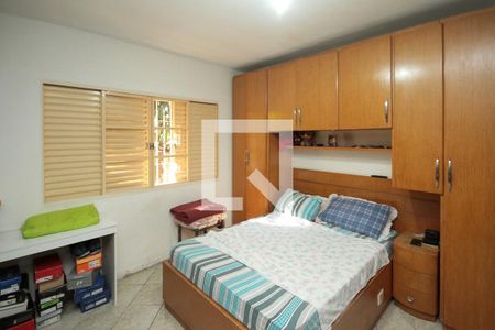 Quarto de casa à venda com 3 quartos, 250m² em Jardim Vila Formosa, São Paulo