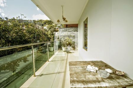 Varanda 1 de casa à venda com 4 quartos, 420m² em Mangabeiras, Belo Horizonte