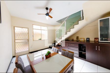 Sala de casa de condomínio à venda com 2 quartos, 158m² em João Pinheiro, Belo Horizonte