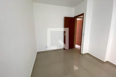 Quarto  de casa para alugar com 2 quartos, 61m² em Jardim Primavera, Duque de Caxias