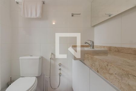 Quarto Suíte - banheiro de apartamento para alugar com 2 quartos, 74m² em Higienópolis, Porto Alegre