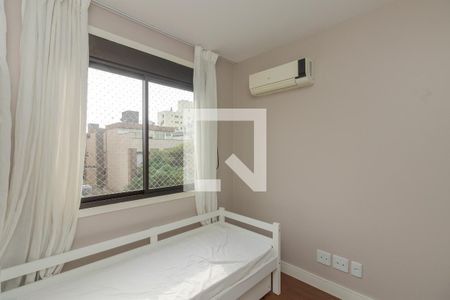 Quarto 2 de apartamento para alugar com 2 quartos, 74m² em Higienópolis, Porto Alegre