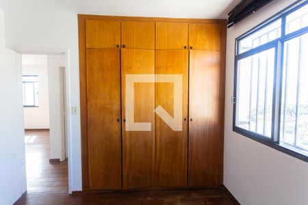 Armário do Quarto 1 de apartamento para alugar com 2 quartos, 60m² em Carmo, Belo Horizonte