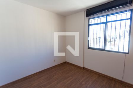 Quarto 2 de apartamento para alugar com 2 quartos, 60m² em Carmo, Belo Horizonte