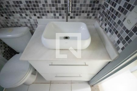 Banheiro de apartamento para alugar com 2 quartos, 47m² em Colônia (zona Leste), São Paulo