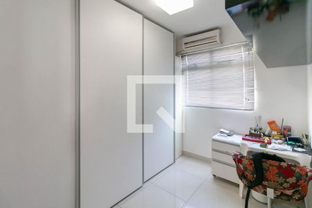 Quarto 1 de apartamento à venda com 4 quartos, 450m² em Buritis, Belo Horizonte
