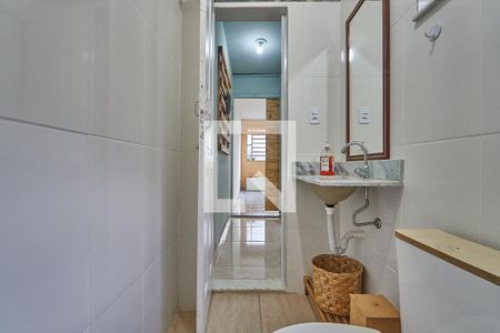 Banheiro de kitnet/studio para alugar com 1 quarto, 45m² em Vila Isabel, Rio de Janeiro