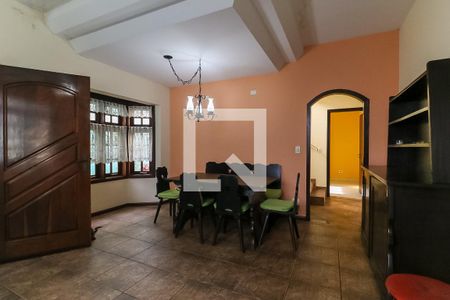 Sala de casa à venda com 4 quartos, 128m² em Vila Alexandria, São Paulo